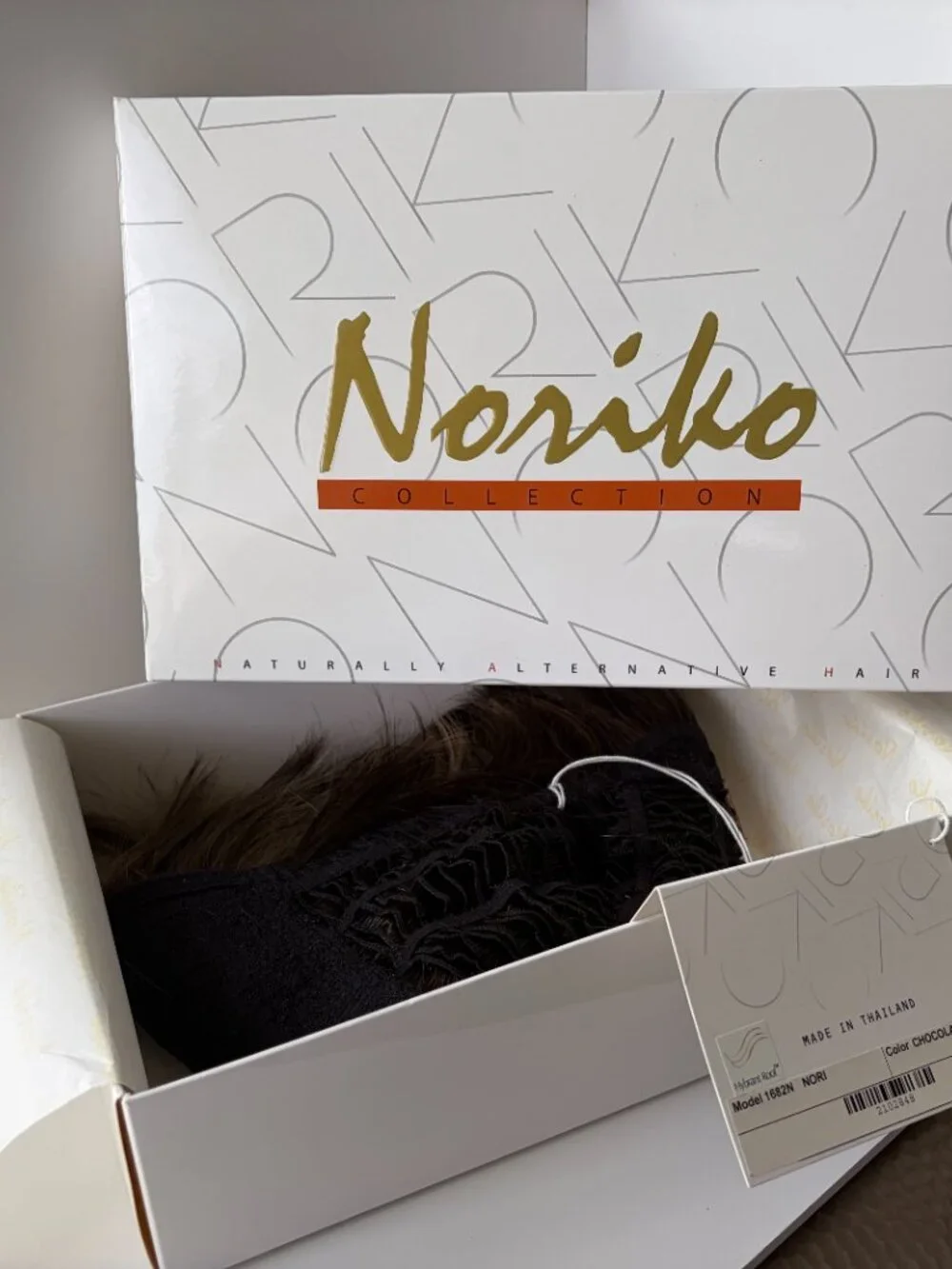 Noriko NORI in Chocolate Frost R, Petite/Avg Cap, Synthetic Wig, NWT